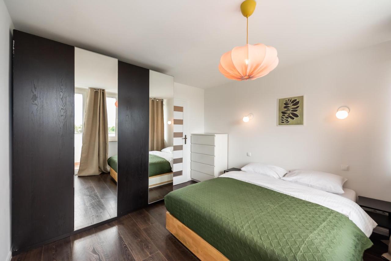 Saska Kepa Green Apartment ワルシャワ エクステリア 写真